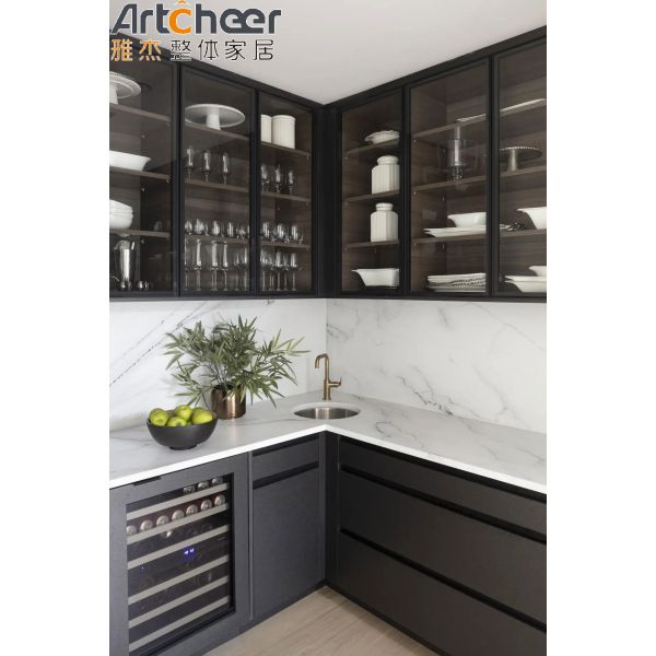 Модульные кухонные шкафы Экологически чистые фанеры для современной виллы