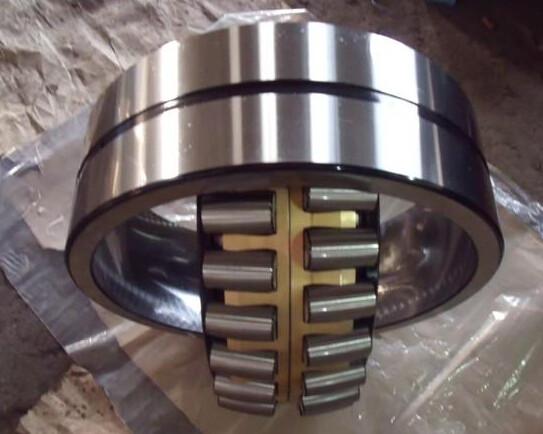 Spherical roller bearing  wheel bearing with brass cage 22217 EAE4