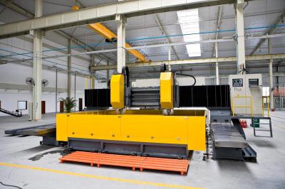 Tipo móvel do pórtico dobro de alta velocidade da máquina de trituração da perfuração da placa do CNC do eixo flexível