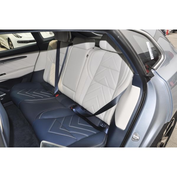 Zeek 001 Hatchback EV Electric Vehicle Hatchback Cars 100kw/H 741km Range