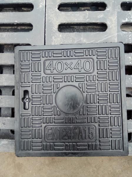 Lockable Lightweight SMC Manhole Covers For Gas And Oil Station