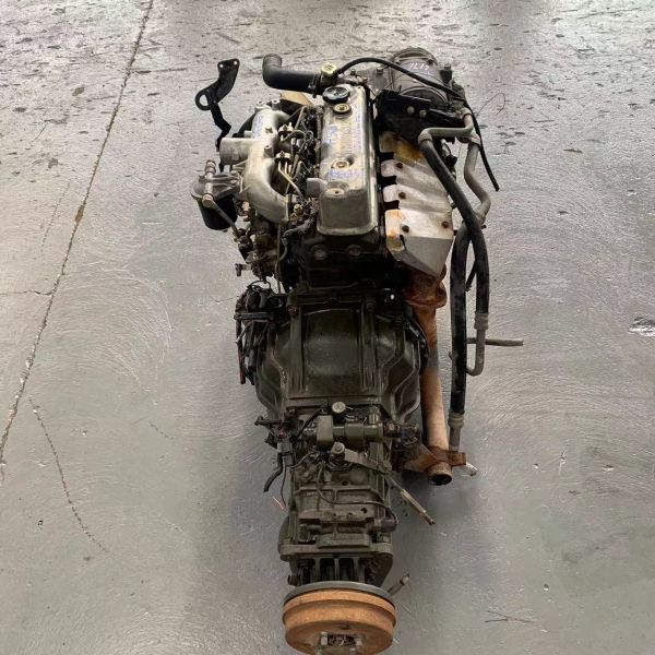 Japon Mitsubishi 4D34 moteur diesel pour camions marins et véhicules agricoles Durable