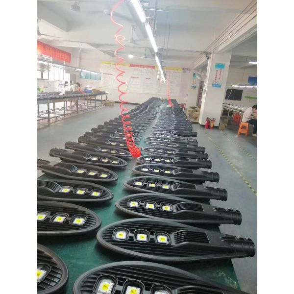 120LM/W COB IP65 Integrated Outdoor LED Street Light