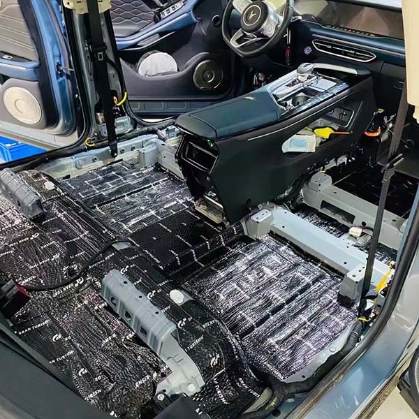 Звукоизоляционная подставка для автомобилей с гипсокарбонатом