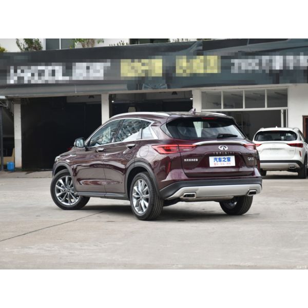 215 Km/H Top Speed Sedan Qx50 2.0t 2WD Fashion Gasoline Car with Advanced Technology