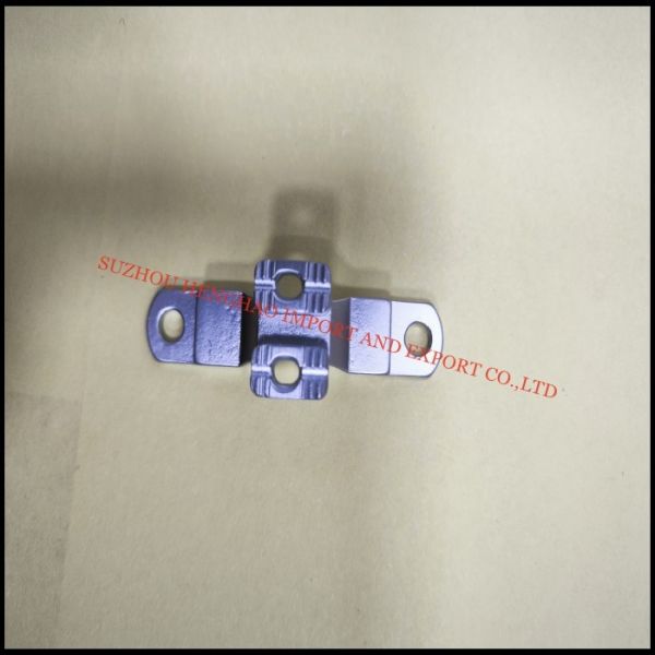 THROAT PLATE. PARTS NO:107-84809,FEED LOCK STICH MACHINE LU -2266N -7 ,INDUSTRIAL SEWING MACHINE PARTS FROM CHINA