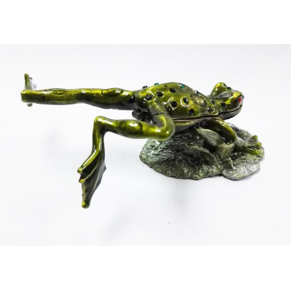 Leaves the frog shape trinket box with rhinestone for lovely jewelry box