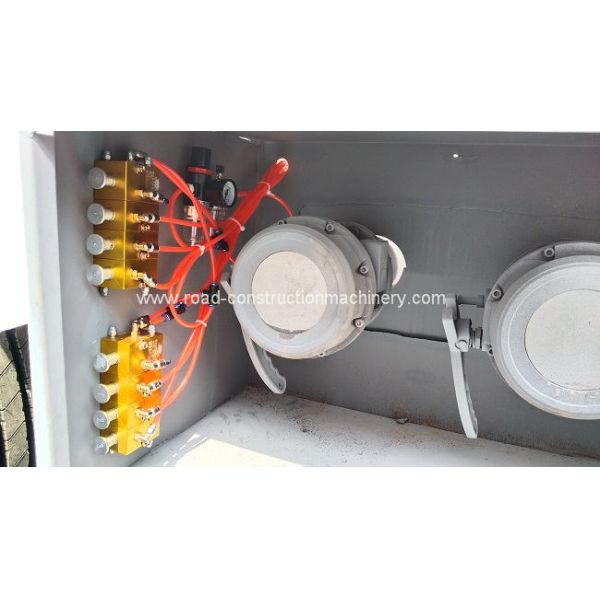 12R22.5 утомляют 50000 55000 мазута Semi литры кабин трейлера 6