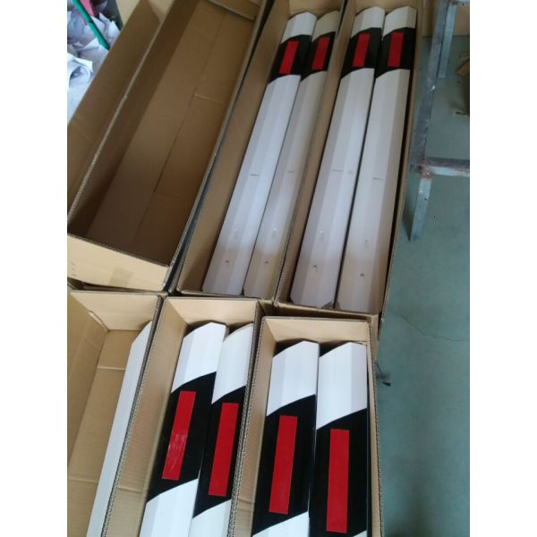 ROADSAFE Warning Roadway Safety Pvc Material Delineator Post Reflective