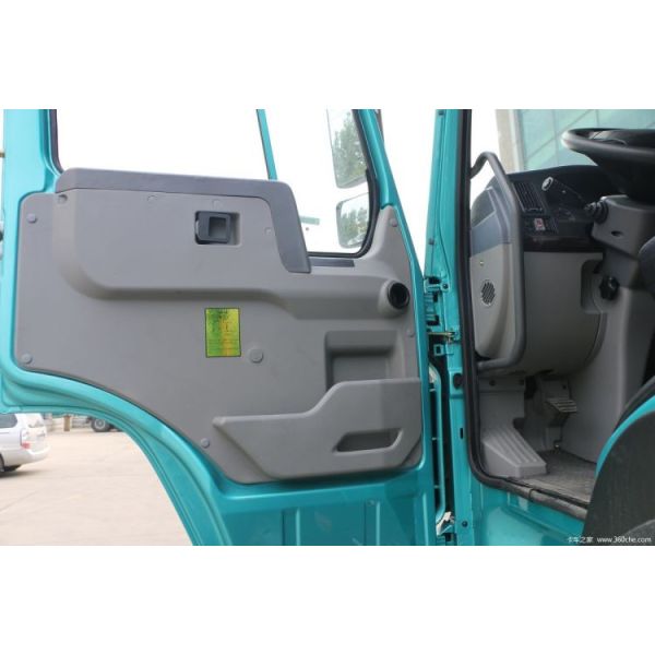 Low-Priced Second-hand HOWO 6X4 Dump Trucks with 10-15T Gross Vehicle Weight