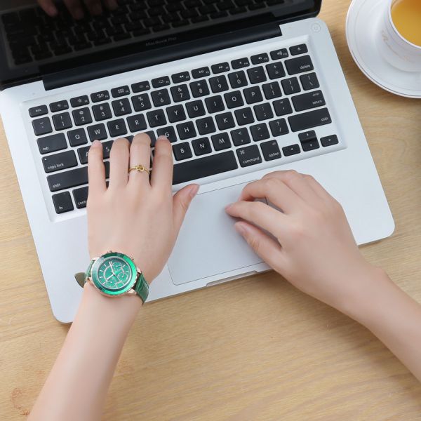 femmes en alliage de zinc de montre-bracelet de la montre des femmes du Japon Movt de quartz de bande du cuir 3ATM