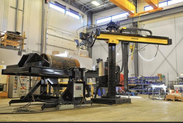 Motorized Welding Column And Boom Manipulator 100-1200mm/Min VFD