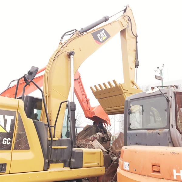 Excavadora Caterpillar Cat 320GC de 20 toneladas em Xangai