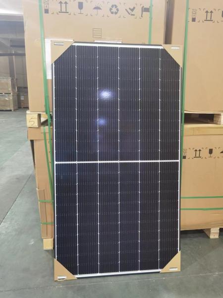 Grade B 132cells 9BB IP67 Rated Mono Solar Panels 375w 395w Dark Blue