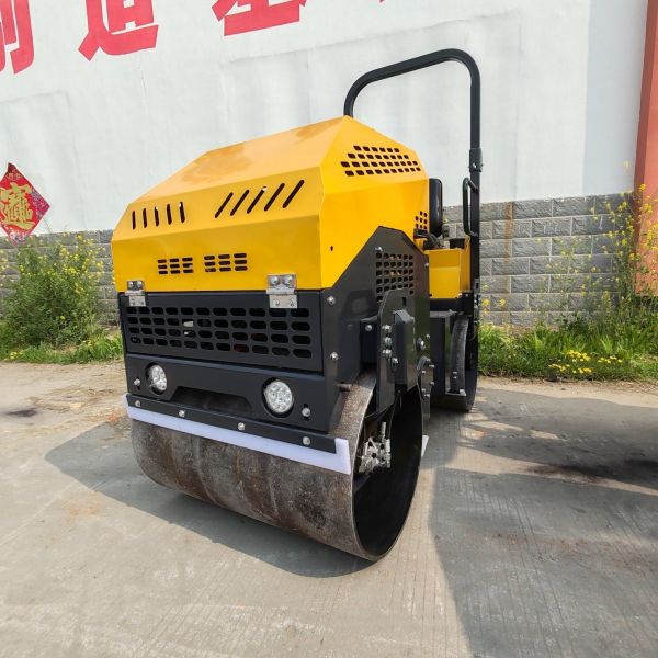 Full Hydraulic Road Roller Compactor with Double Drum Diesel Engine Road Roller Sell