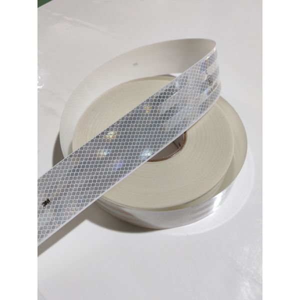 3M 983-10 ES White, Diamond Grade,  With ECE, 50.8 mm x 45.72 m, 1 Roll/Carton