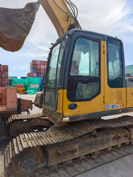 XCMG XE185D Used Crawler Excavator Powerful Performance Efficiency​ Stability Mobility​