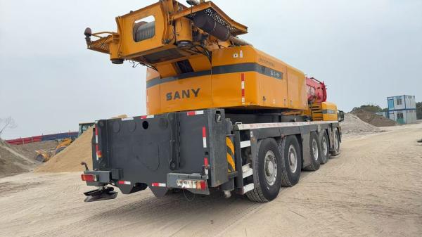 2013 Sany SAC2200 Used Crane Has A 62-Meter Boom, A 43-Meter Jib, And A 78-Ton Counterweight. It'S In Excellent Working Condition.