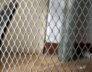 Malha arquitetónica expandida diminuta do metal de Mesh Anti Dazzle Net 300mm do fio