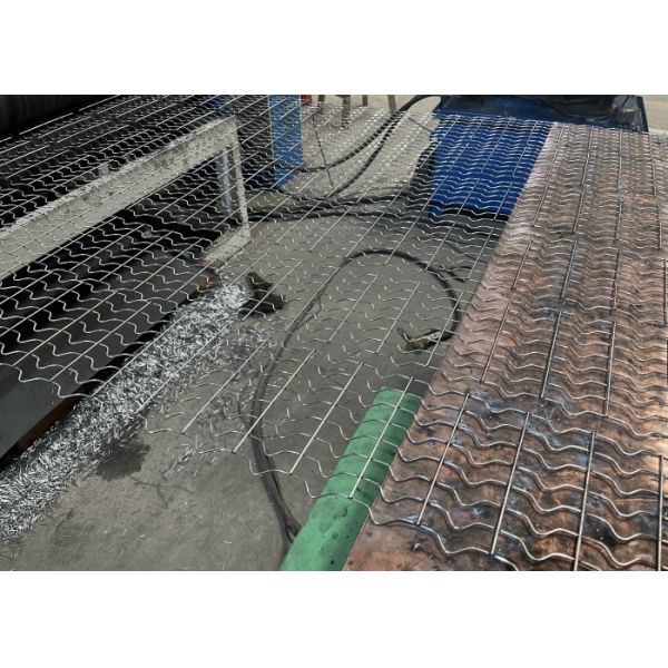 8Lines Wire Hot Dipped Galvanized Steel Pipe Winding Mesh For Oil Pipeline