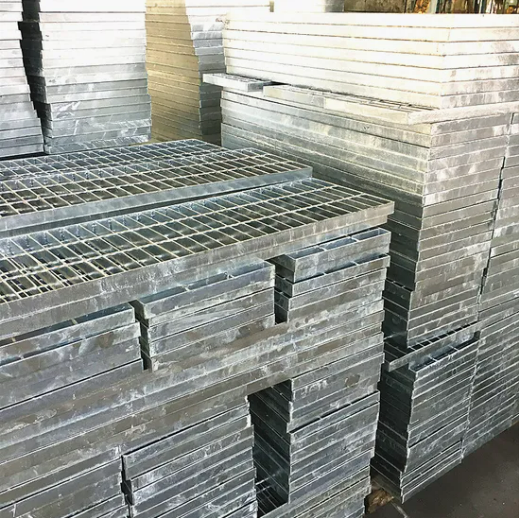 Hot DIP Galvanized Serrated Plain Steel Bar Grating for High Strength and Firm Structure