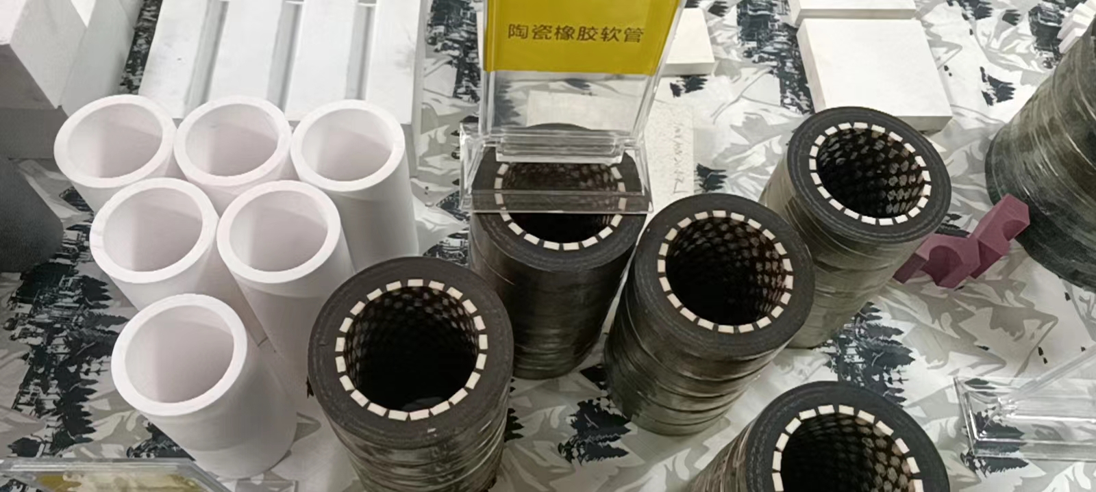 Rubber Ceramic Lined Hose Resist Abrasion With Multiple Layers
