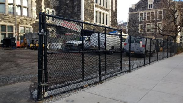 Protected Products Chain Link Fence for Ball Park  4FT height ,6FT Height ,8FT ,10FT ,12FT height  2 x 2 8 gauge wire
