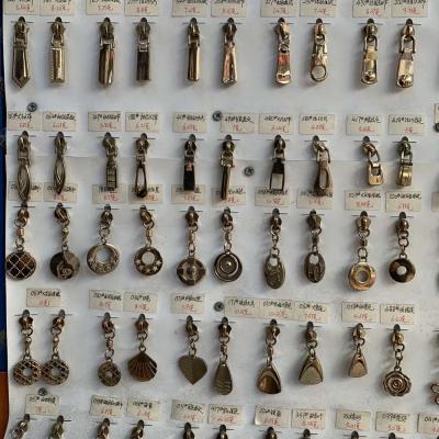 Nickle free Coating Zipper Puller Metal PHAs For Bags Apparel