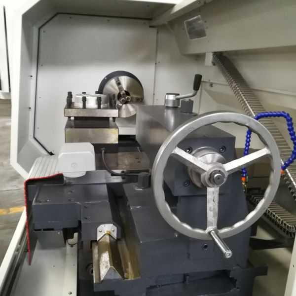 Tipo horizontal especificación de la cama plana de la máquina FANUC del torno del CNC de la serie de las CK