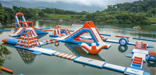Popular Summer Inflatable Water Games Customized Logo For Commercial Activities