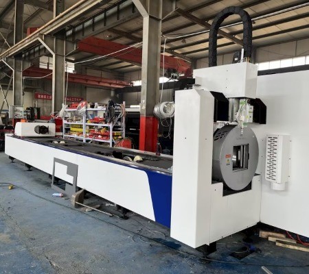 GONXING 3d Auto Focus Pipe Tube Steel Metal Laser Cutting CNC Machine with YYC-Taiwan Gear Rack Cutting Thickness 20mm
