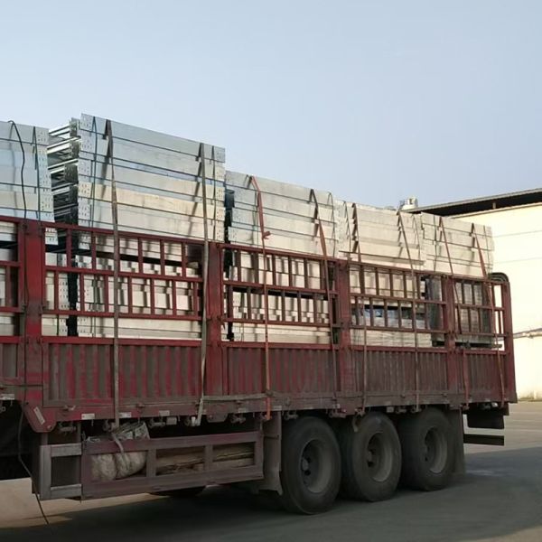 Fire Resistance Hot Dipped Galvanized Cable Tray Silver Finish And Non Flammable Coating