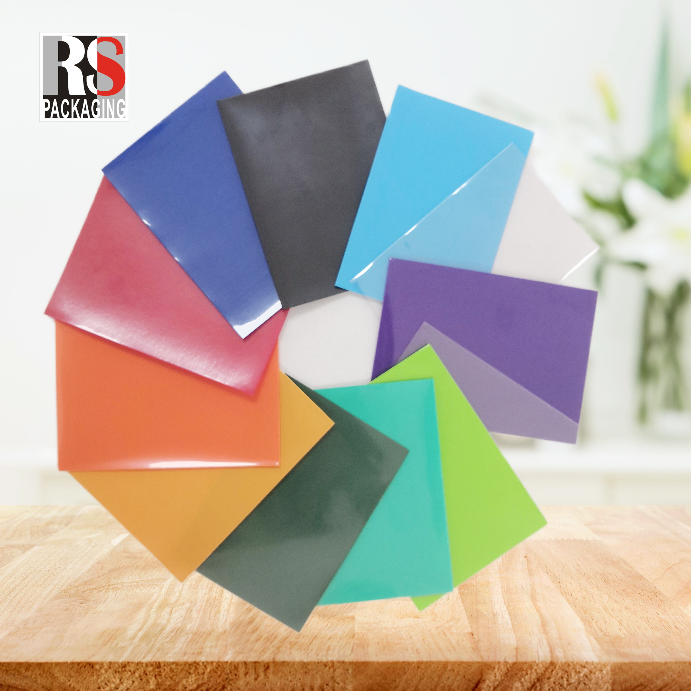 OPP Пластиковые поликарточные рукава Голограммный логотип Югио Карты Защитные рукава