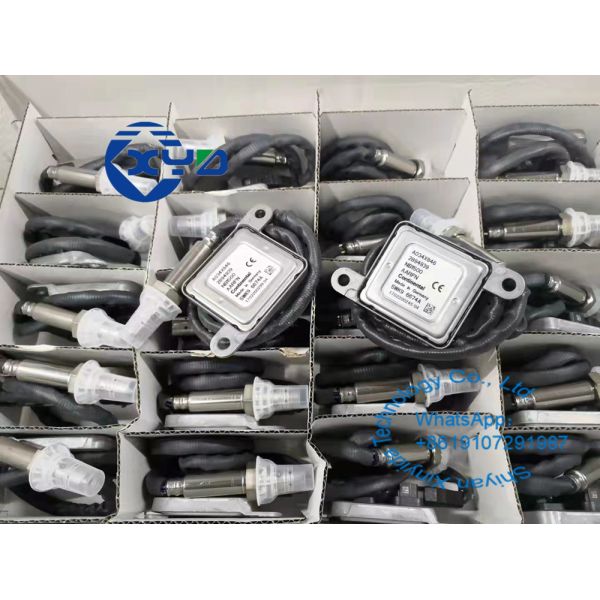 5WK96674A Car NOx Sensor OEM Nitrogen Oxide Sensor Cummins 2894939