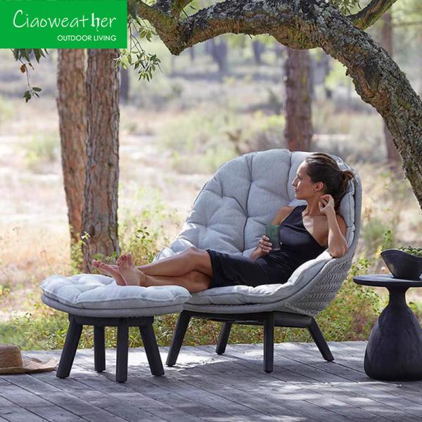 Morden Design Hotel Garden Sofa Teakwood Outdoor Furniture with Waterproof Fabric and Courtyard Wooden Lounger Chair