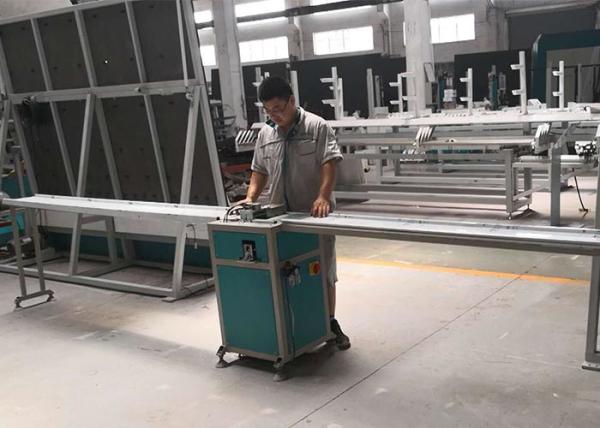 O corte de alumínio flexível considerou máquinas, linha de produção de vidro de isolamento de baixo nível de ruído