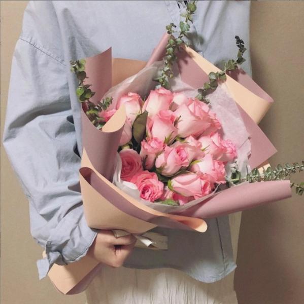 Wholesale Flower Wrapping Paper, Two-color Waterproof Ouya Paper, Flower Bouquets, Gifts, Flower Shop Packaging Materials, Gift Wrapping Paper