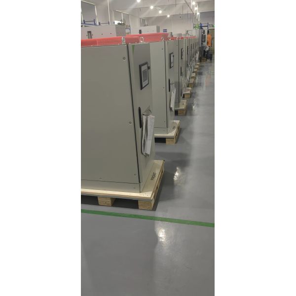 PE IND II 3/3P 220/384Vdc 10-800kVA en ligne L'efficacité de refroidissement par air des UPS industriels ≥93%