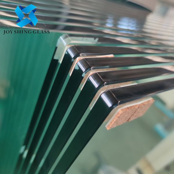 Customized 15mm Clear Tempered Glass For Terraces
