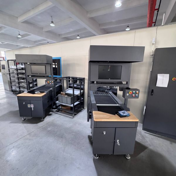 Top Scan High Accuracy Vertical Sorter For E-Commerce Warehouse Sorting