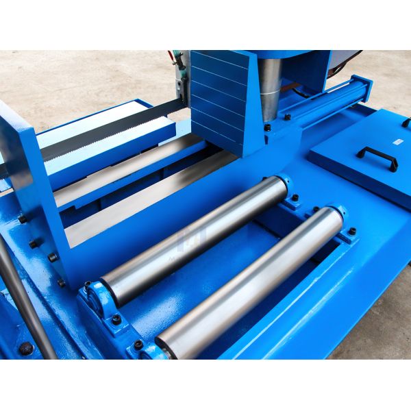 GB4250 Horizontal Metal Band Sawing Machine with 500 Cutting Capitical 