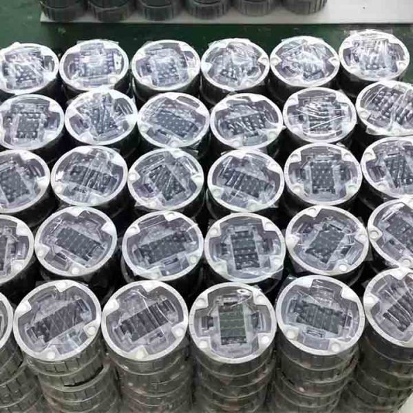 Aluminum Solar Powered Dark Eye Road Studs High Brightness LED