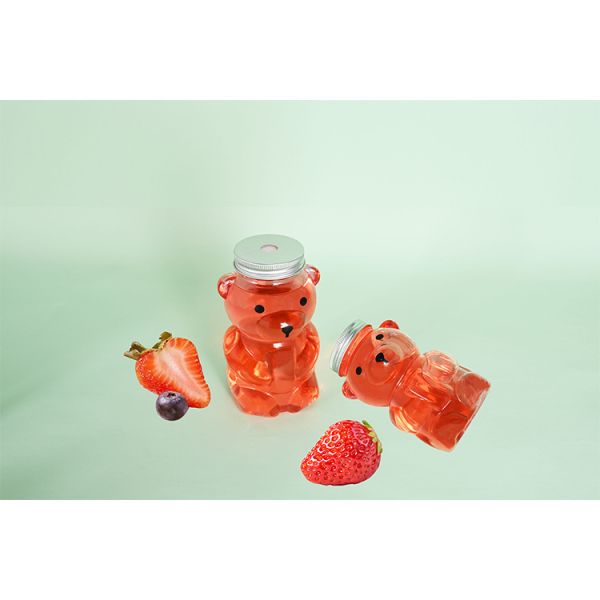 Hot-Selling 500ml Creative Bear Panda Shaped Plastic Drinks Container Milk Tea PET Juice Beverages Candy Bottle With Screw Cap