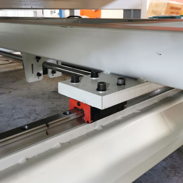 CE Full Automatic EPS Polystyrene Cnc Hot Wire Foam Cutting Machine