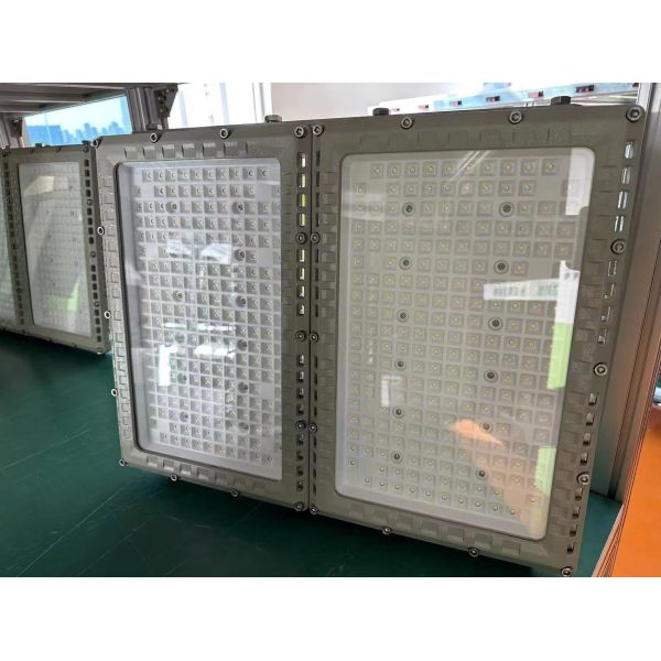 ATEX Explosion proof LED Floodlight 1000W with four modules together for Oil&Ga&Fertilizer Project use