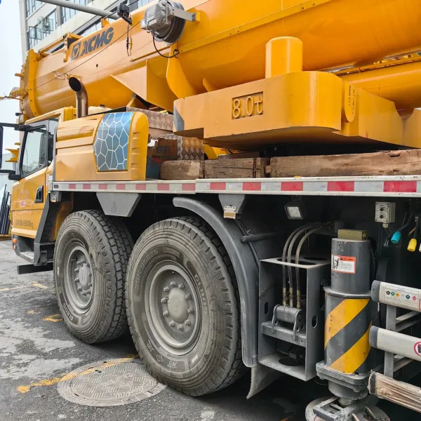 Xct100L7-1 High Quality 100 Ton Second Hand Mobile Telescopic Arm Truck Crane