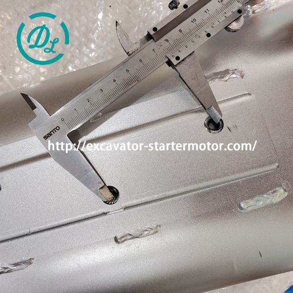 Conjunto silenciador de escape para excavadora Kubota U40-6, marca DL