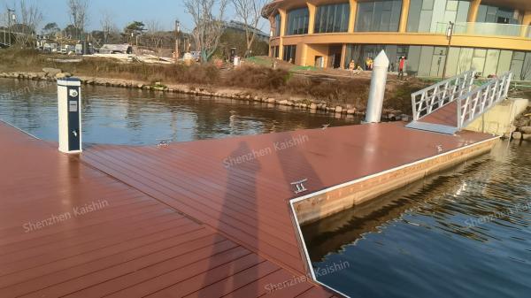 Finger Aluminum Floating Dock Marina Engineering Floating Pontoon Dock
