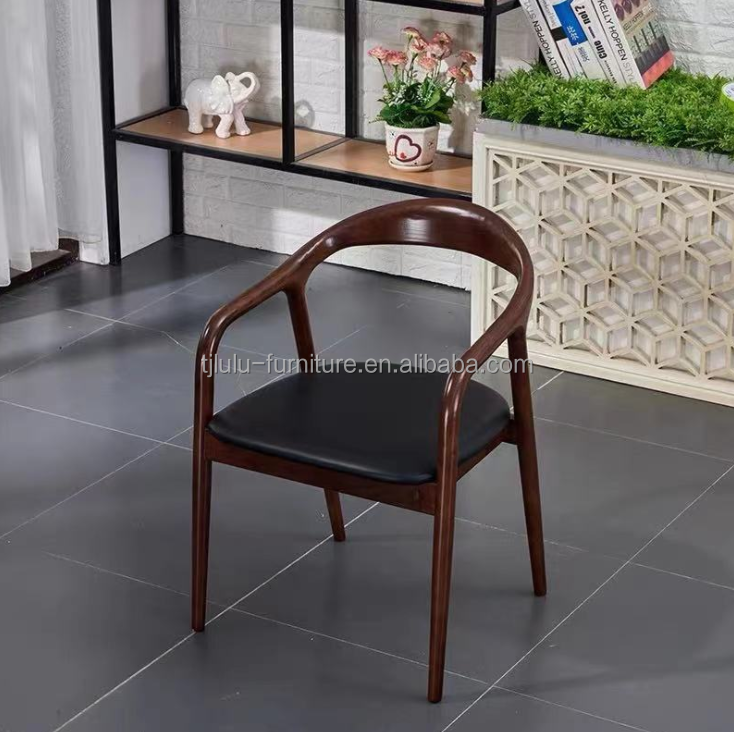 Solid Wood Nordic Light Luxury Hotel Cafe Fabric or Leather Dining Chair for Fine Dining