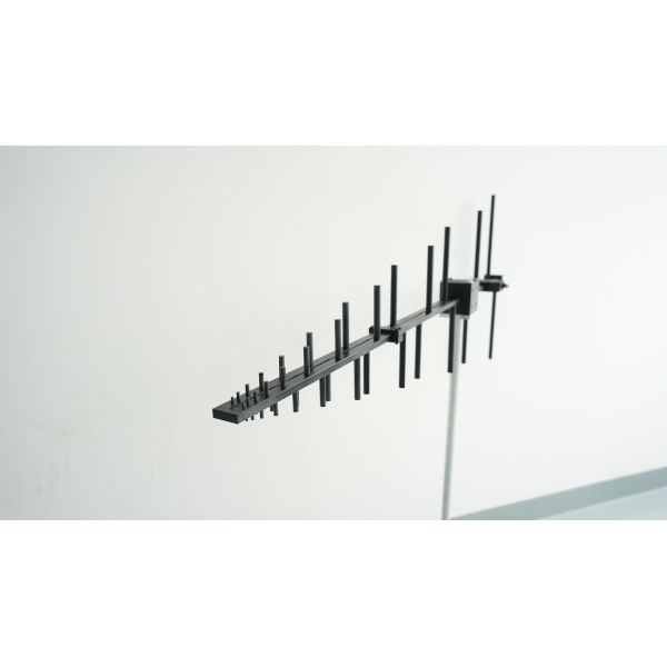 Factory supplier directional 100-7000mhz Log periodic antenna for outdoors communication